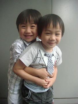 小小彬