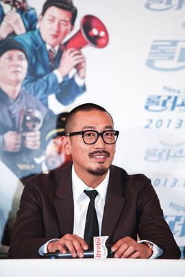 河正宇