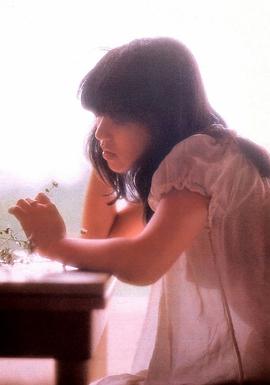 石野真子