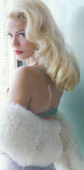 Zeta Makrypoulia