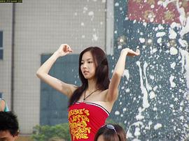 吴佳尼