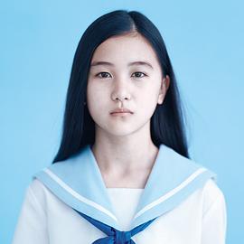 山口麻友