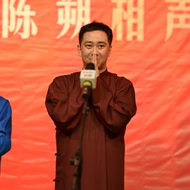 王自健