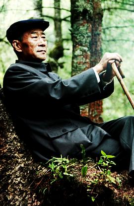 李雪健