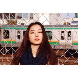 高田里穗