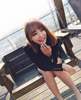 洪真英