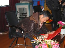 欧阳奋强