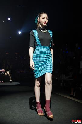 藤井莉娜