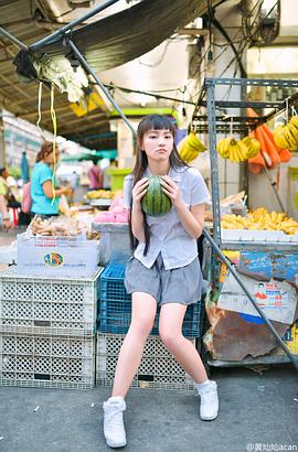 黄灿灿
