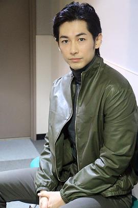 藤冈靛