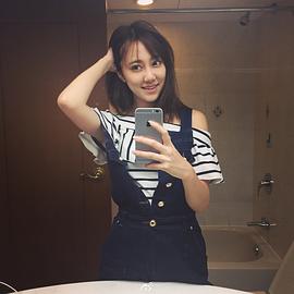 冯薪朵