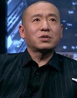 梁龙