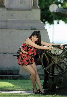 樱树露依