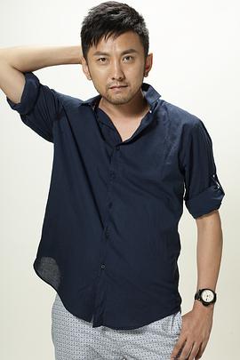李华