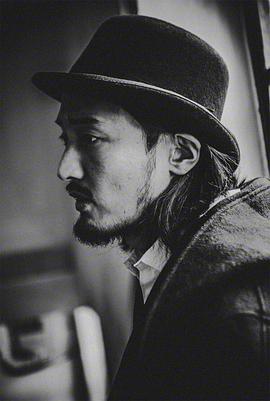 王传君