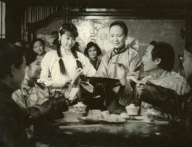 袁立