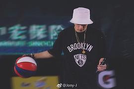肖佳