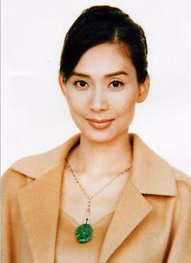 邝美云