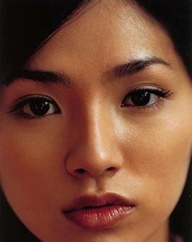 野波麻帆