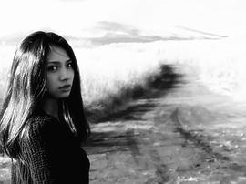 野波麻帆