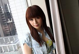 栗林里莉