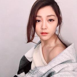 卫诗雅