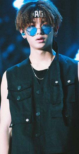 黄明昊