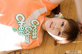 瑠川莉娜