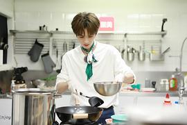 朱正廷