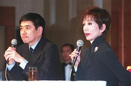 石坂浩二