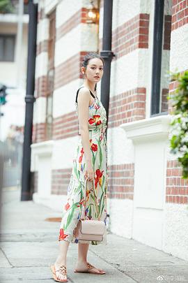 李思彤
