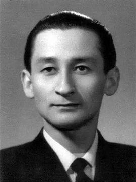 邱岳峰