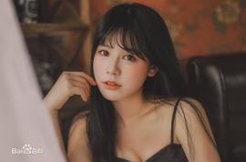李晶