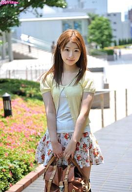 初美沙希