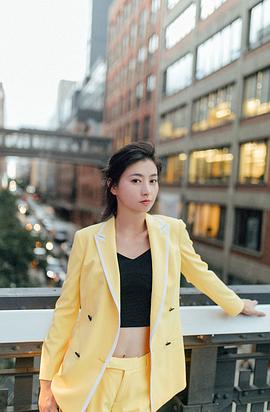 斓曦
