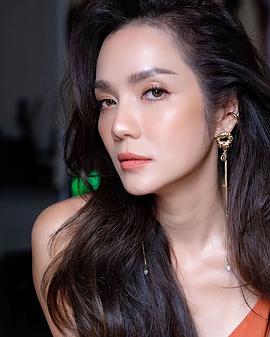 莎高彩·朋莎瓦德