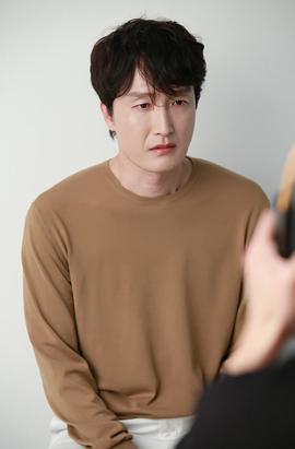 崔秉默
