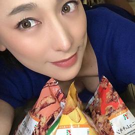 松本まりな