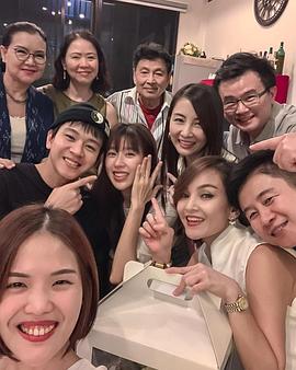 泽纶娅·秀利隆坤泽坤