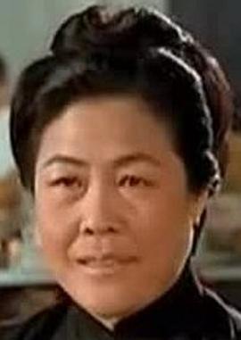 黄芳