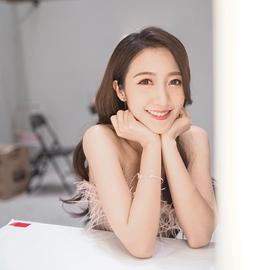 何依婷