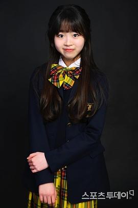 李英恩
