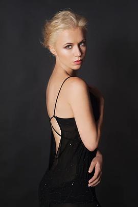 Júlia Ubrankovics
