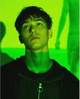 米卡