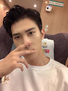 李向哲