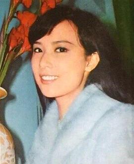 陈依龄