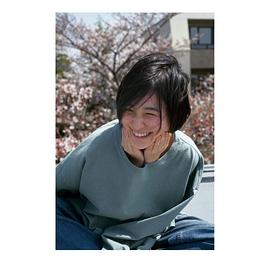 山口麻友