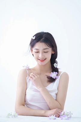 尚新月