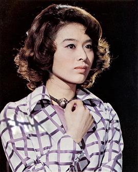 栗原小卷