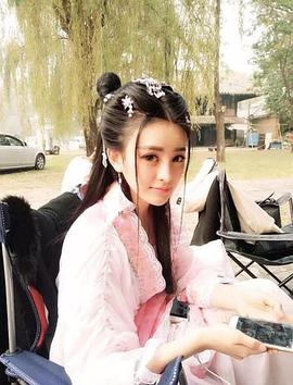 尹玲